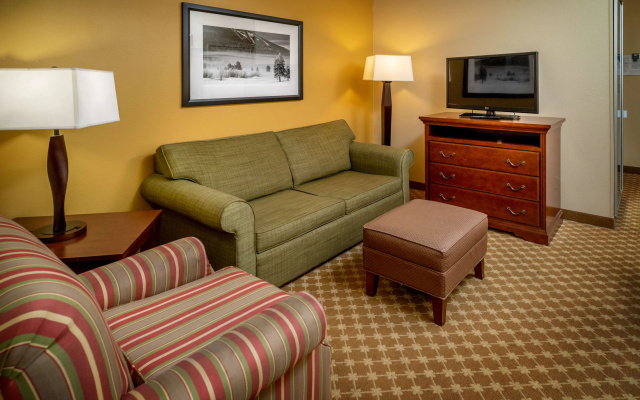 photo 4 of Country Inn & Suites by Radisson, Charleston South, WV