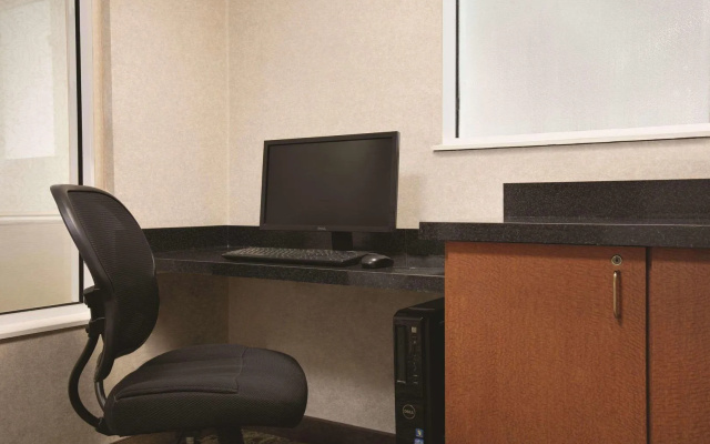 photo 5 of Country Inn & Suites by Radisson, Atlanta Airport North, GA