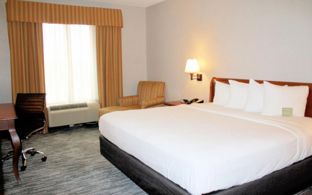 photo 4 of Country Inn & Suites by Radisson, BWI Airport (Baltimore), MD