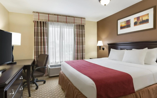 photo 3 of Country Inn & Suites by Radisson, Asheville - Outlet Mall
