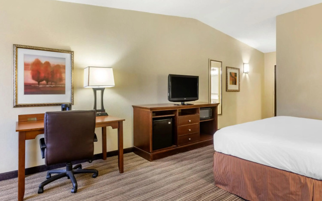 photo 3 of Country Inn & Suites by Radisson, Atlanta Downtown