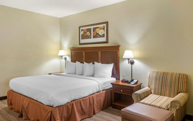 photo 4 of Country Inn & Suites by Radisson, Atlanta Downtown