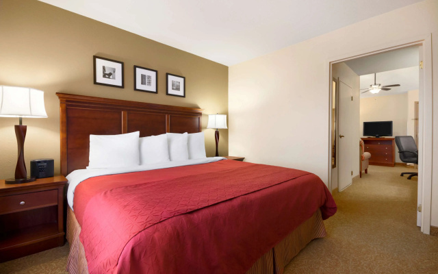 photo 4 of Baymont Inn & Suites by Wyndham Morrow/Atlanta I-75 South