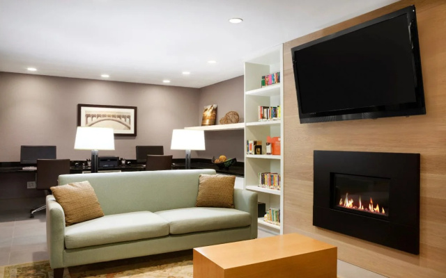 photo 2 of Country Inn & Suites by Radisson, Brooklyn Park - Brooklyn Center, MN
