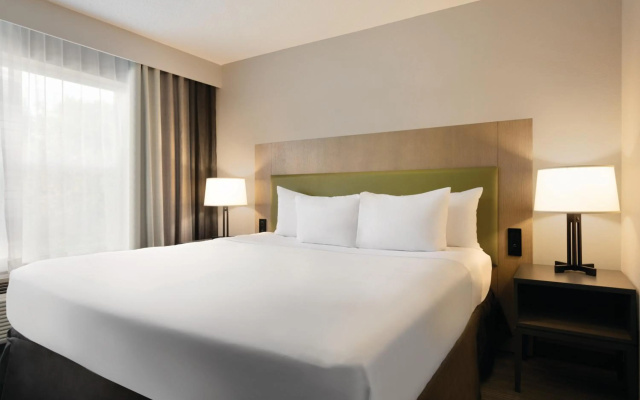 photo 5 of Country Inn & Suites by Radisson, Brooklyn Park - Brooklyn Center, MN