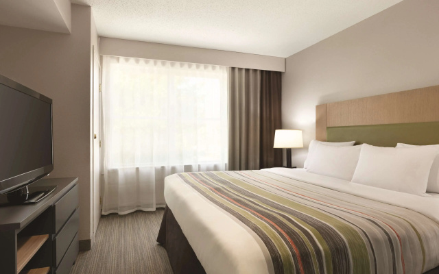 photo 5 of Country Inn & Suites by Radisson, Washington, D.C. East - Capitol Heights, MD
