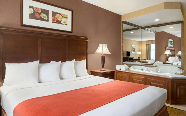 photo 5 of Comfort Inn & Suites Cuyahoga Falls - Akron