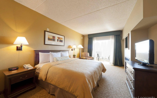 photo 3 of Country Inn & Suites by Carlson Deer Valley