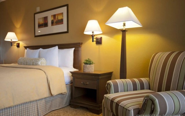 photo 5 of Country Inn & Suites by Carlson Deer Valley