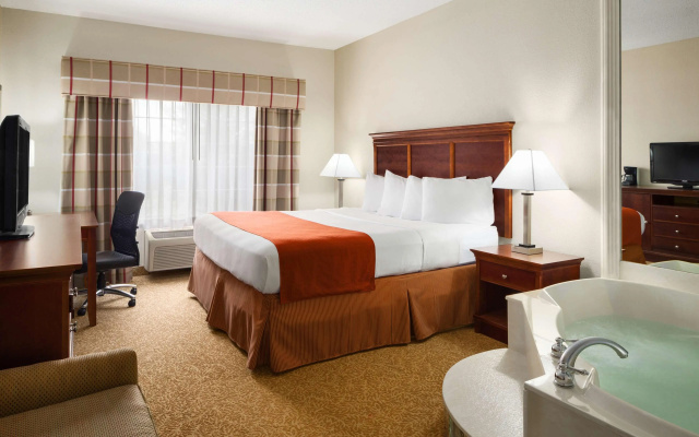 photo 5 of Country Inn & Suites by Radisson, Grand Rapids Airport, MI