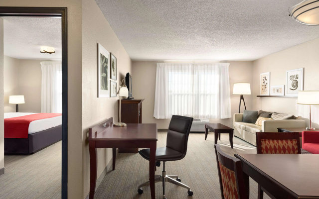 photo 4 of Country Inn & Suites by Radisson, Kansas City at Village West, KS