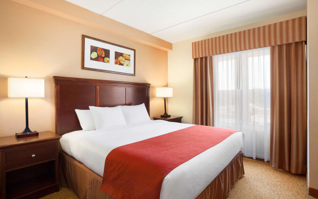 photo 4 of Spark by Hilton California Lexington Park