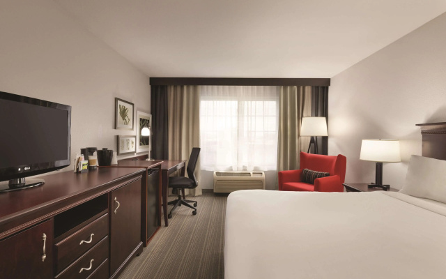 photo 2 of Garner Hotel Madison Huntsville Airport by IHG