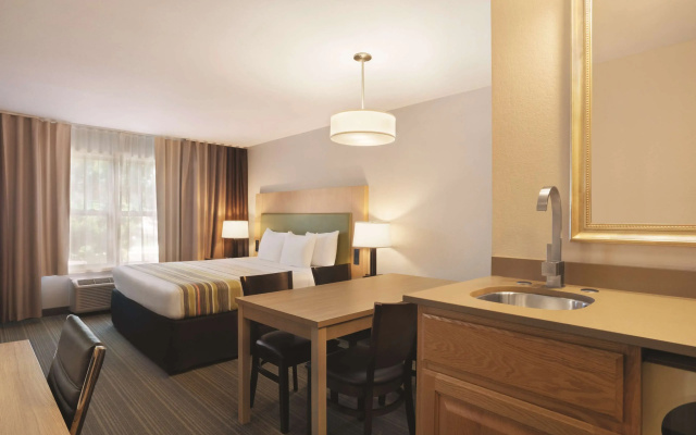 photo 4 of Country Inn & Suites by Radisson, Madison Southwest, WI