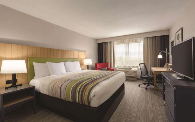 photo 5 of Country Inn & Suites by Radisson, Madison Southwest, WI