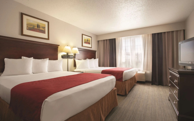 photo 3 of Country Inn & Suites by Radisson, Moline Airport
