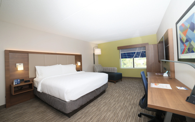photo 4 of Holiday Inn Express Naperville by IHG