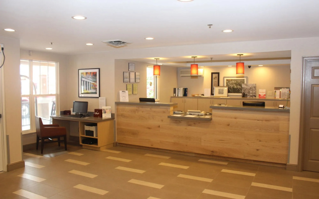 photo 2 of Country Inn & Suites by Radisson, Nashville, TN