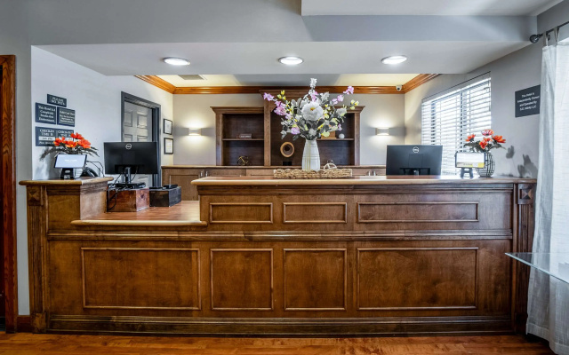 photo 3 of Country Inn & Suites by Radisson, Ontario at Ontario Mills, CA