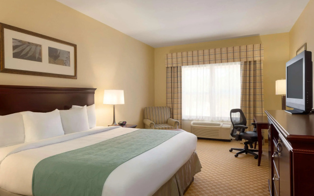 photo 4 of Country Inn & Suites by Radisson, Pineville, LA
