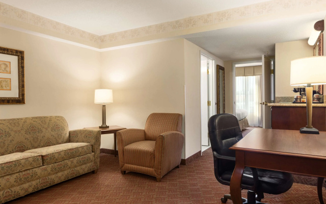 photo 4 of Spark by Hilton Woodbridge