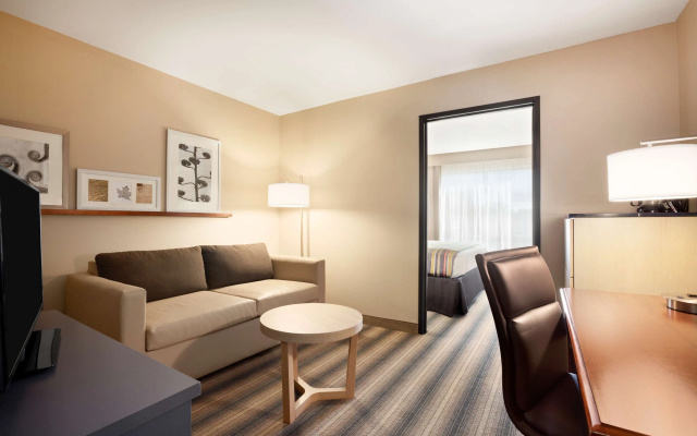 photo 4 of Country Inn & Suites by Radisson Roseville - St. Paul