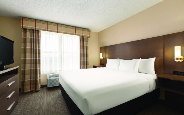 photo 4 of Country Inn & Suites by Radisson, Schaumburg, IL