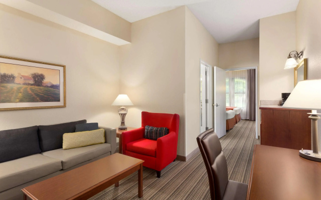 photo 5 of Country Inn & Suites by Radisson, St. Charles Historic District