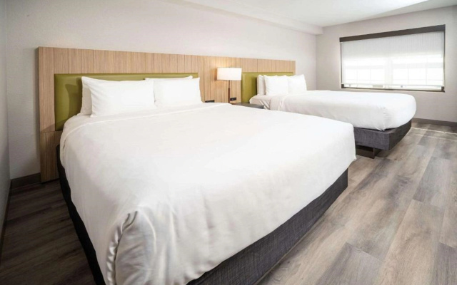 photo 4 of Country Inn & Suites by Radisson, Stone Mountain, GA