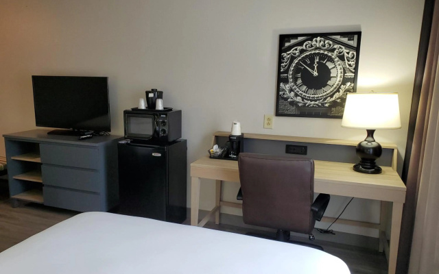 photo 4 of Country Inn & Suites by Radisson, Buford at Mall of Georgia, GA