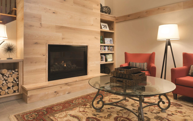 photo 3 of Country Inn & Suites by Radisson, Des Moines West, IA