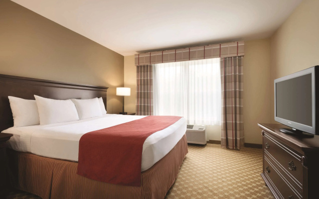 photo 4 of Country Inn & Suites by Radisson, Des Moines West, IA