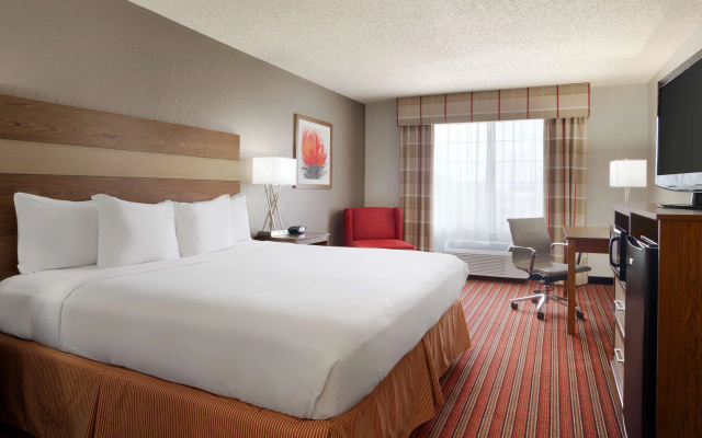 photo 5 of Country Inn & Suites by Radisson, DFW Airport South, TX