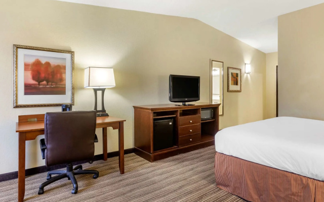 photo 3 of Country Inn & Suites Atlanta Downtown S