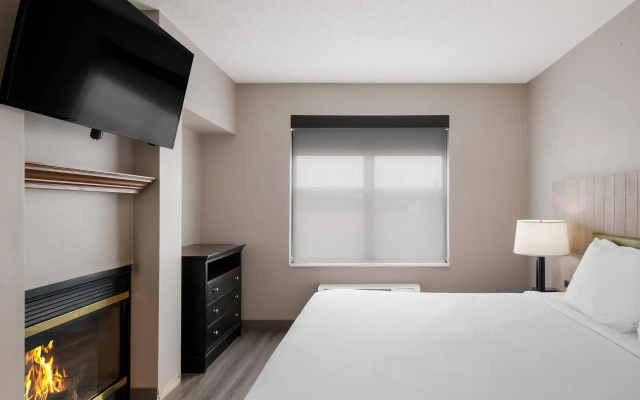 photo 5 of Country Inn & Suites by Radisson, Harrisburg Northeast - Hershey