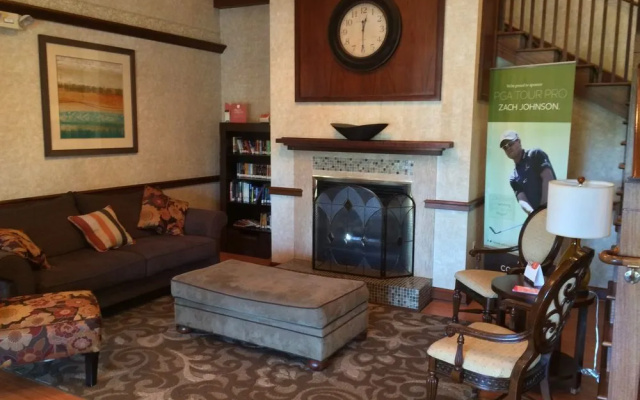 photo 2 of Country Inn & Suites by Radisson, Newark, DE
