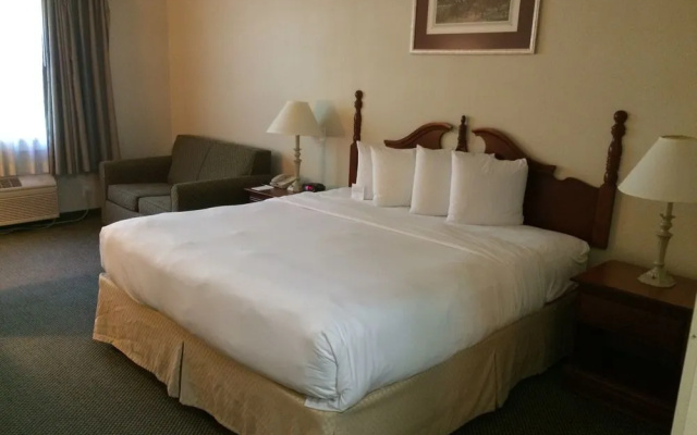 photo 5 of Country Inn & Suites by Radisson, Newark, DE