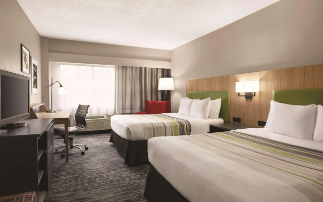 photo 3 of Country Inn & Suites by Radisson, Williamsburg East (Busch Gardens), VA