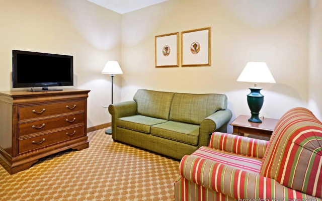 photo 3 of Country Inn & Suites by Radisson, York, PA