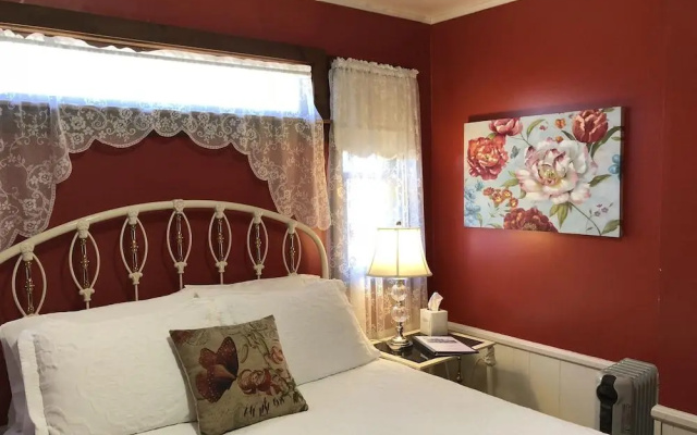photo 4 of Country Inn Bed and Breakfast