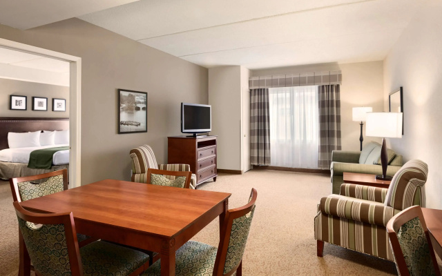 photo 4 of Country Inn & Suites by Radisson, Buffalo South I-90, NY