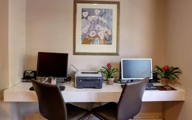 photo 5 of Country Inn & Suites by Radisson, Charlotte I-85 Airport, NC