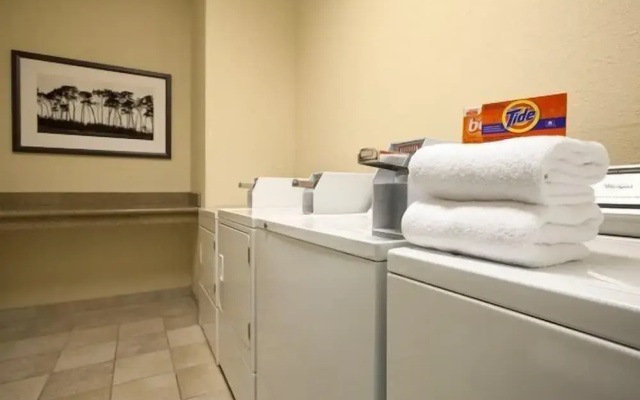 photo 4 of Country Inn & Suites By Carlson Cincinnati-Airport