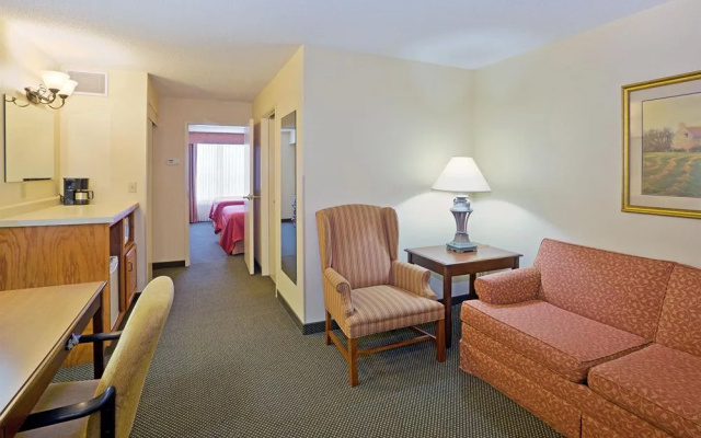 photo 3 of Country Inn & Suites By Carlson, Houghton, MI