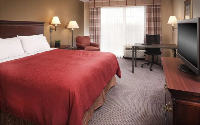photo 3 of Country Inn And Suites, Milwaukee West