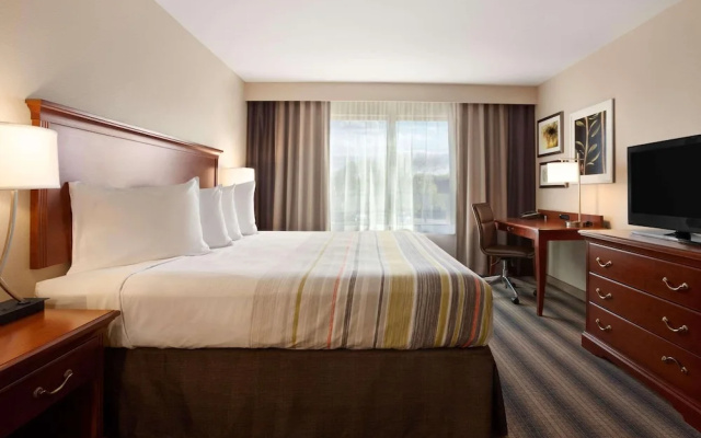 photo 5 of Country Inn & Suites by Radisson, Roseville, MN