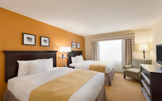 photo 4 of COUNTRY INN &amp; SUITES BY CARLSON-BUFORD AT MALL OF GEORGIA