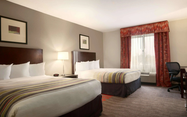photo 3 of Country Inn & Suites by Radisson, Dearborn, MI
