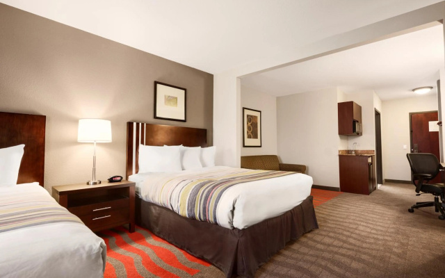 photo 5 of Country Inn & Suites by Radisson, Dearborn, MI