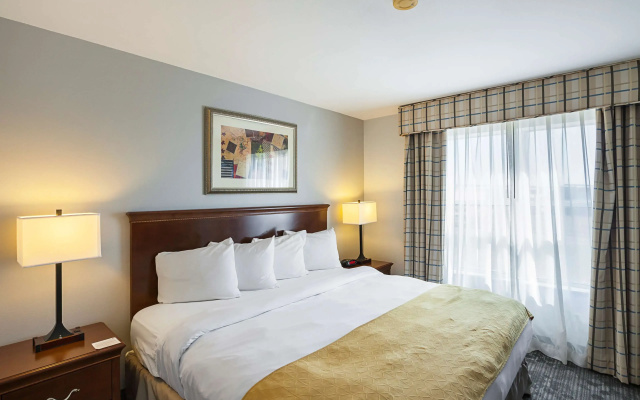 photo 3 of Country Inn & Suites by Radisson, Lewisville, TX